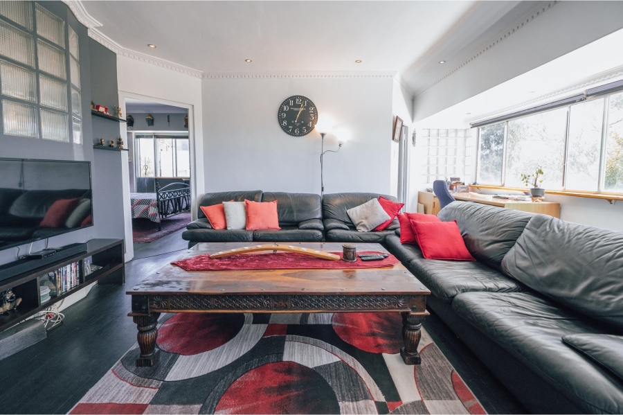 To Let 2 Bedroom Property for Rent in Green Point Western Cape